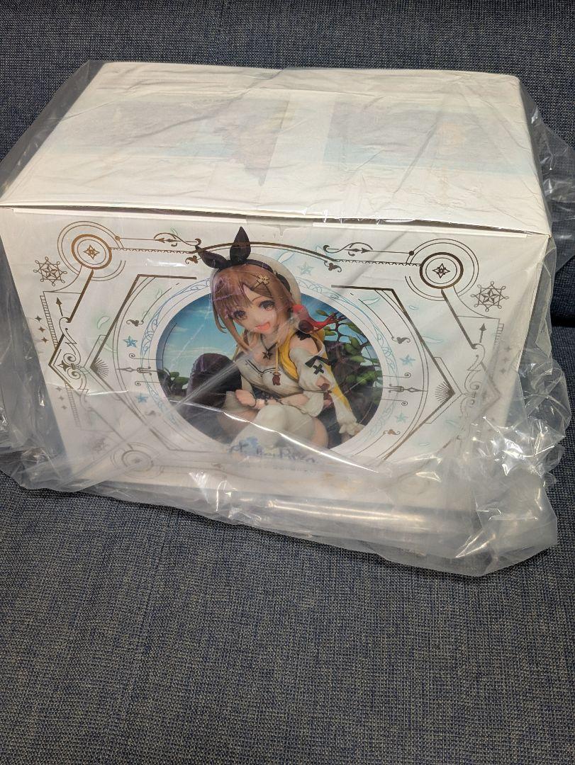 

[USED] Atelier Ryza: The Queen of Eternal Darkness and the Secret Hideout Ryzaline Stout