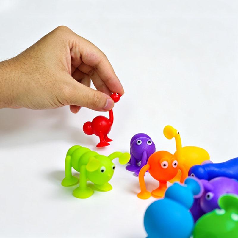 9 Stück Tier-Saugnapfspielzeug Silikon Sensorisches Fidget Partygeschenke Flugzeug Auto Fenster Reise Roadtrip Spaß für Kinder Jungen Mädchen
