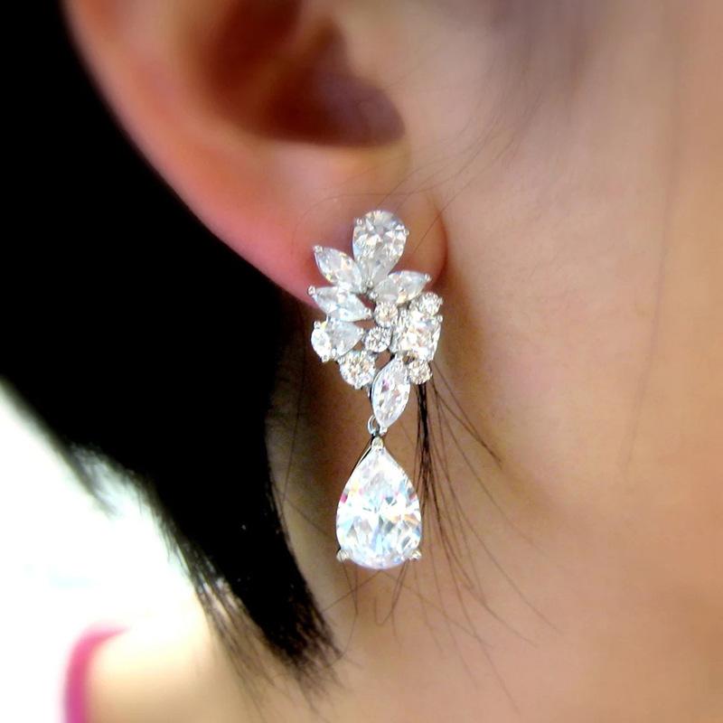Exquisite Design Sense 2026 New Earrings Short Style Elegant Water Drop for Bride's Wedding