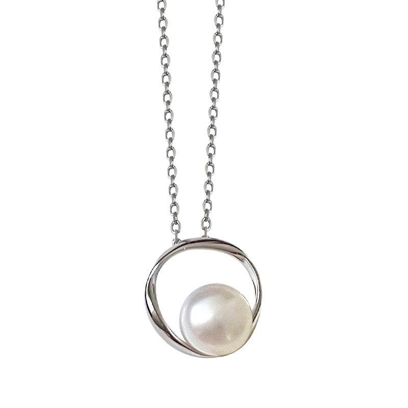 Ring Pearl Necklace for Women's Light Luxury French Retro Geometric Collarbone Chain for Spring