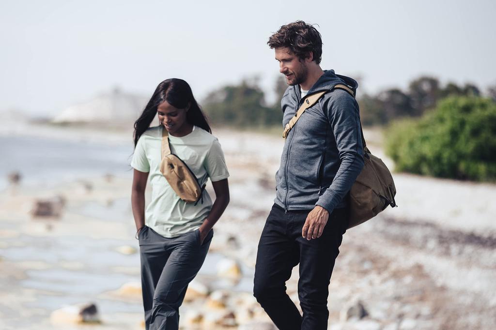 Thule Aion Sling Bag Nutria Shoulder Bag