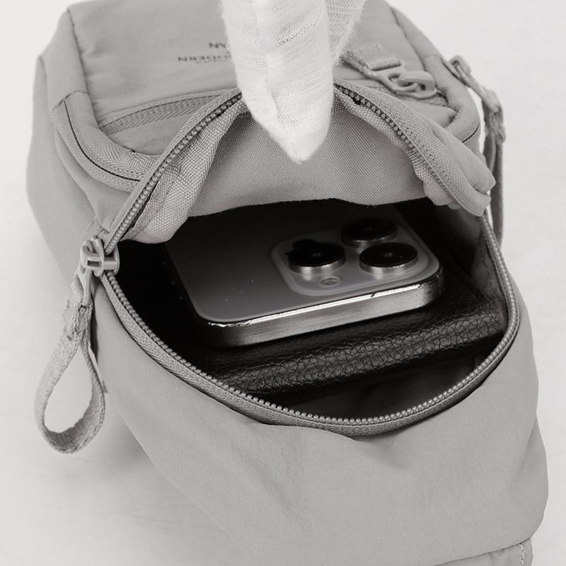 Borsa a petto resistente in tessuto Oxford con tasche multiple – Borsa a tracolla leggera unisex per viaggi, attività all'aperto e uso quotidiano