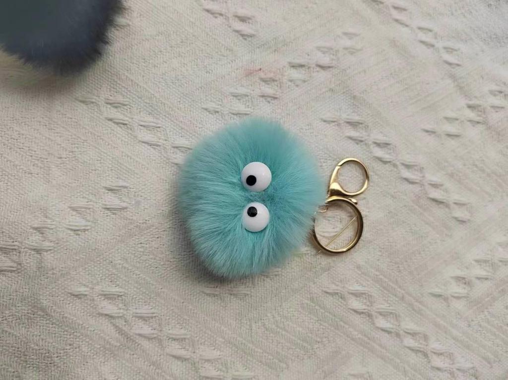 Cute Faux Mink Fur Pom-Pom Keychain: Small Plush Rabbit Fur Pendant for Backpacks.