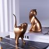 Golden Couples Cat Figurine Table Décor Animal Statues European Creative Resin Art Sculpture Wedding Gift Decoratvie Home Décor