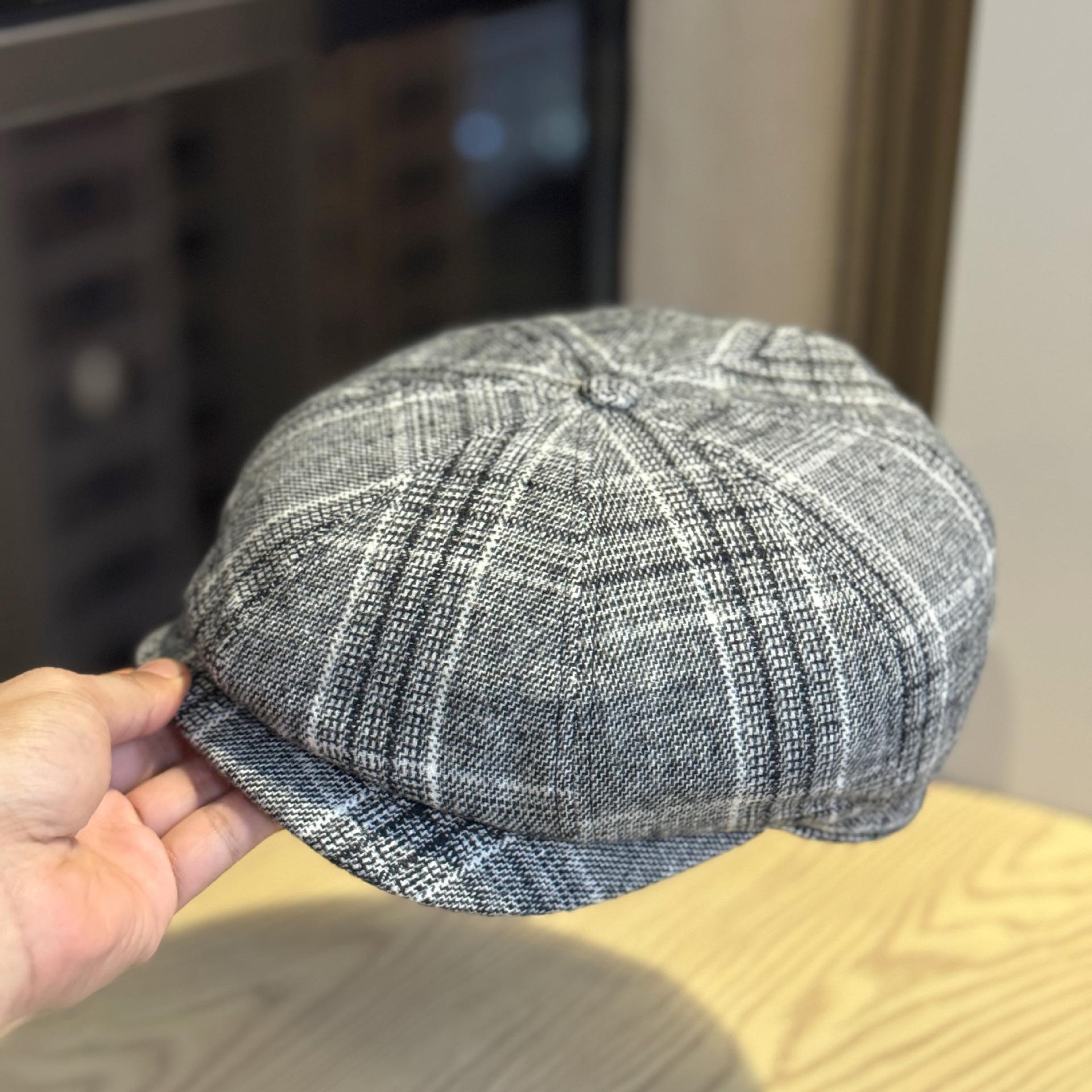 

Новый стиль Британский стиль Кепка вперед Британский берет Шляпа с глубокими полями Подчеркивающая лицо Маленькая шляпа японского художника Восьмиугольная шляпа Клетчатый тренд Adjustable