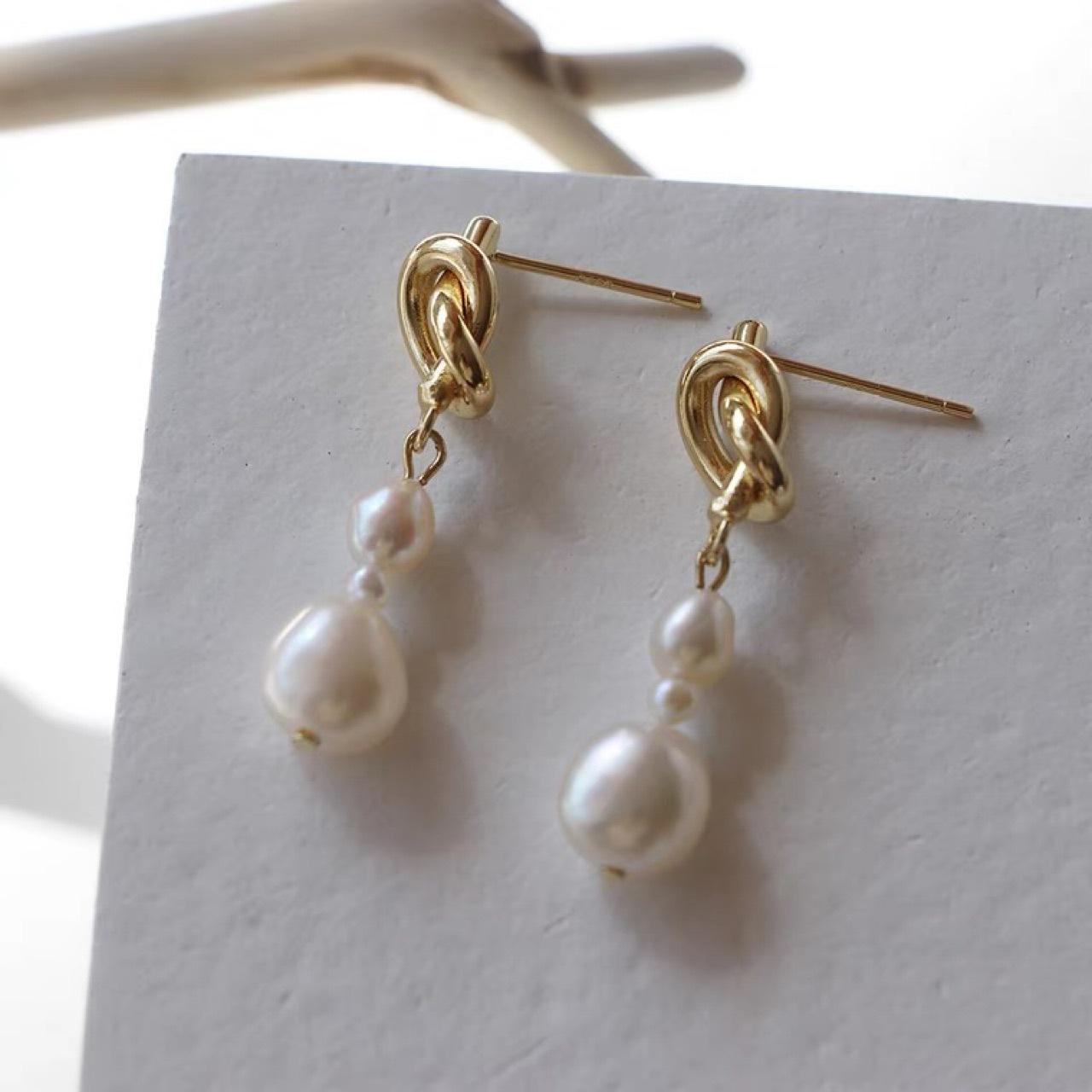 

Natural freshwater pearl 925 silver note 14k gold stud earrings temperament women s earrings earrings French romantic knot series Silver needle