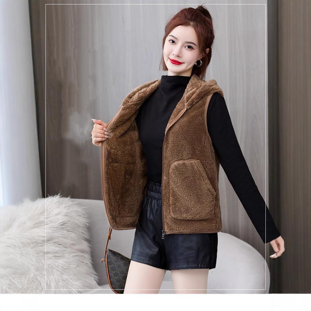 Women's Fall Fleece-Lined Hooded Vest: Solid-Color, Minimalist, Sleeveless Jacket