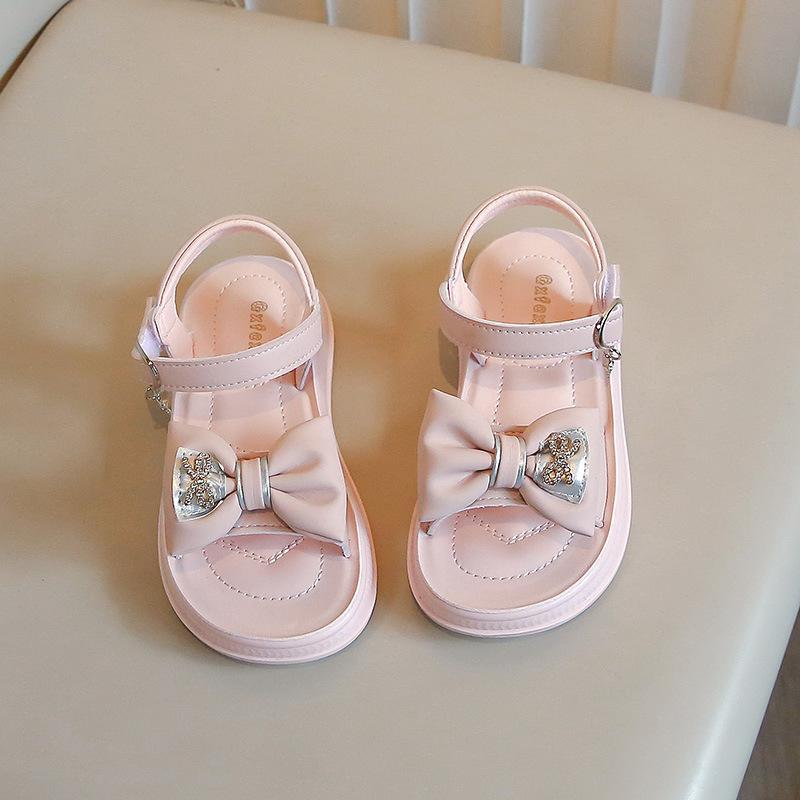 

Girls Princess Sandals2026Summer new style rhinestone bow beach sandals for children, available in small, medium, and large sizes 21Inner Length13.5cm розовый