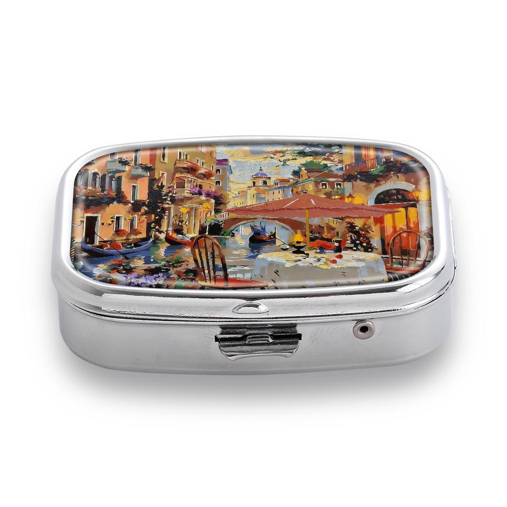 Portapillole Portatile con 2 Scomparti, Mini Custodia Organizer in Metallo per Medicine, Carino Contenitore Stampato per Pillole, Vitamine, Gioielli, Viaggio, Uso Quotidiano