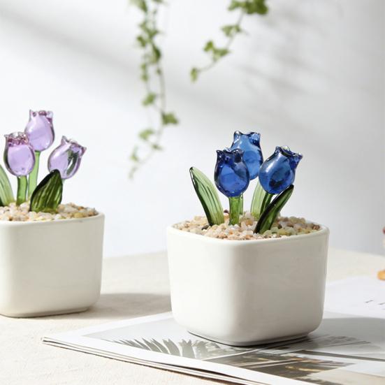 Mini skleněná figurka tulipánu Ručně foukaná miniaturní květina z umělého křišťálu v květináči pro ženy, maminku, svatbu, Den matek, kancelář, domov, středový díl stolu