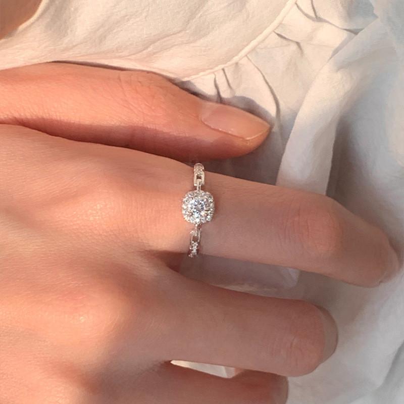 Exquisite Geometric Design Zirconia Square Stone Chain Ring For Women Stylish Adjustable Fashion Accessories