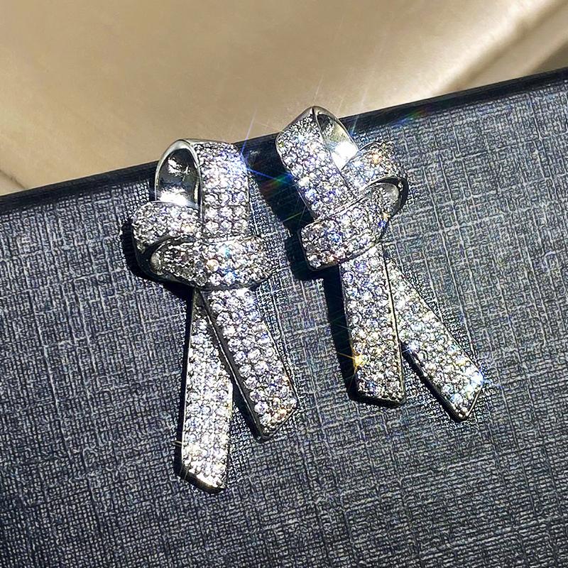 Huitan Bow Shaped Stud Earrings for Women Color Sparkling Crystal Cubic Zirconia Temperament Accessories Female Jewelry