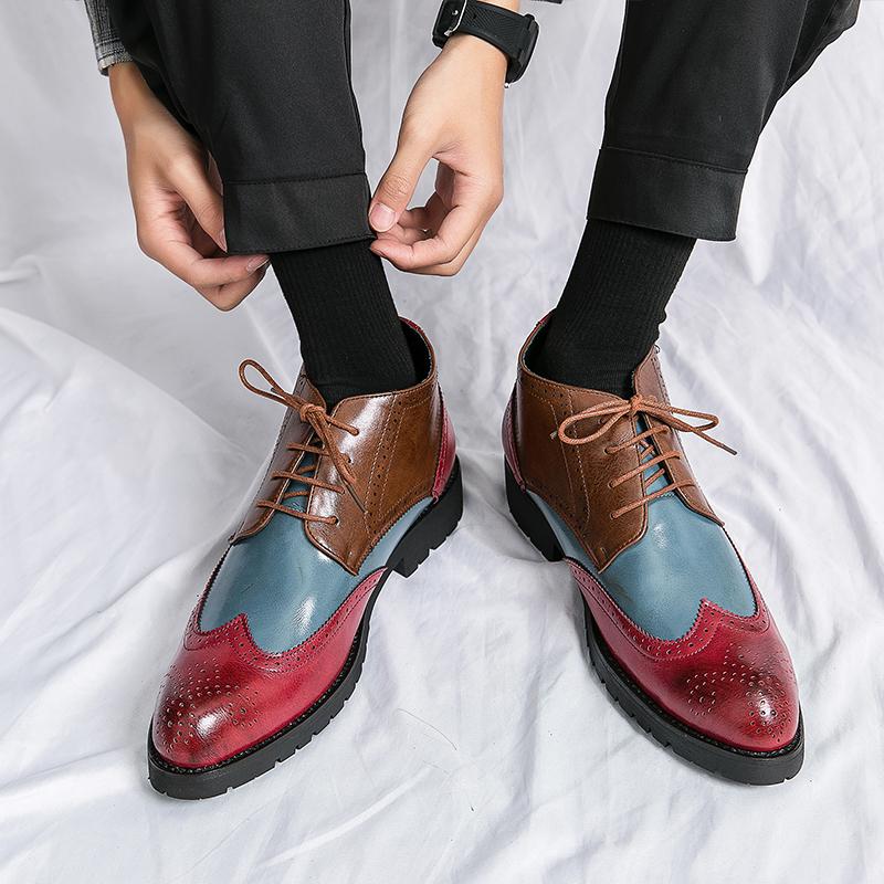 Luxury Men Dress Boots lace up fashion Oxfords Shoes outdoor Autumn Designer Motorcycle Boots for Male Leather brogue Boots Men