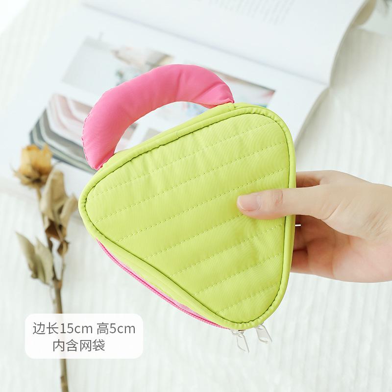 Quilted Vertical Pattern Solid Color Cosmetic Bag, Large Capacity, High-end Feeling, Cute Appearance, Gift Storage Bag, Starting from One Approval.