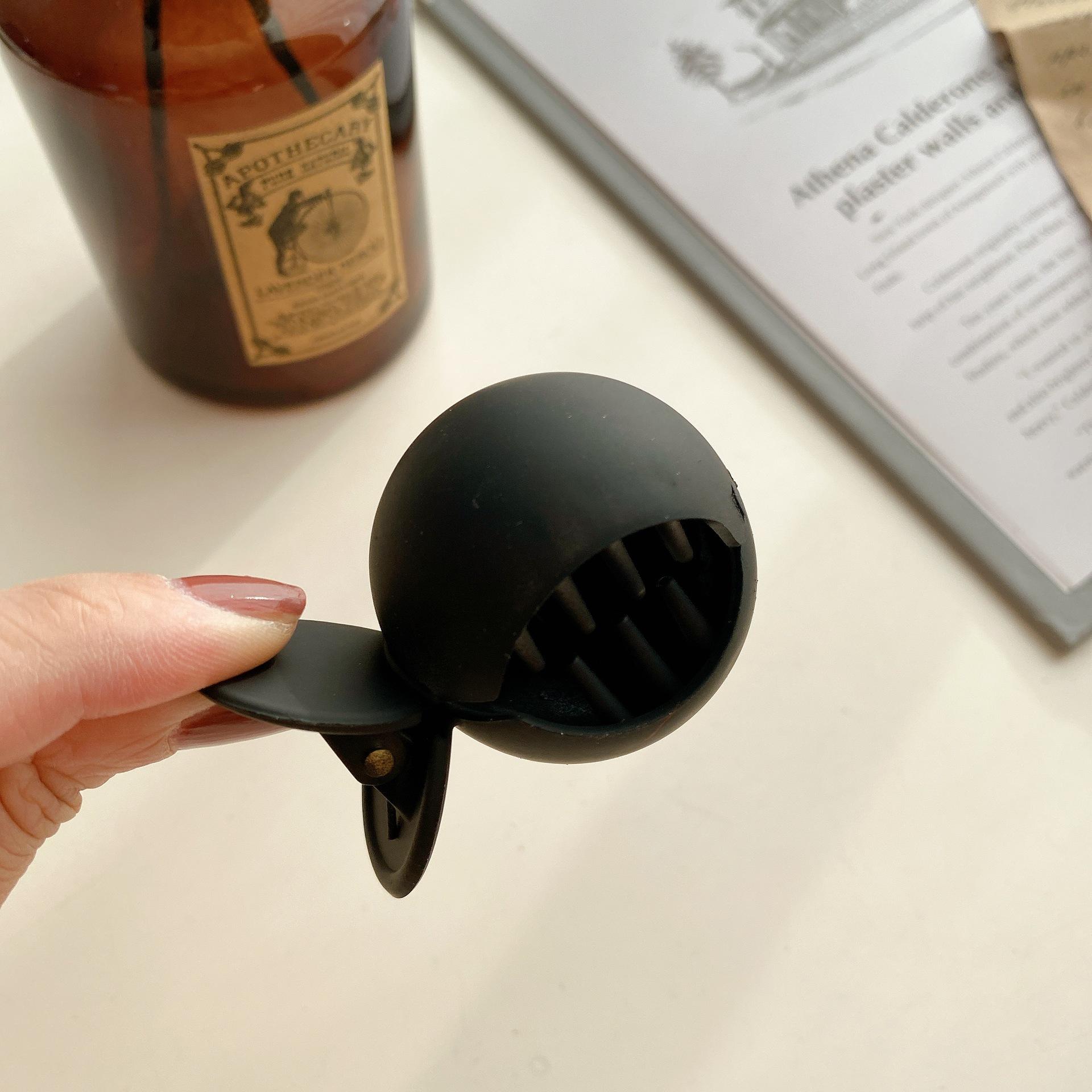 

Solid Color Fashionable Hair Clips For Women Perfect For Trendy Ponytail Looks Classic Black