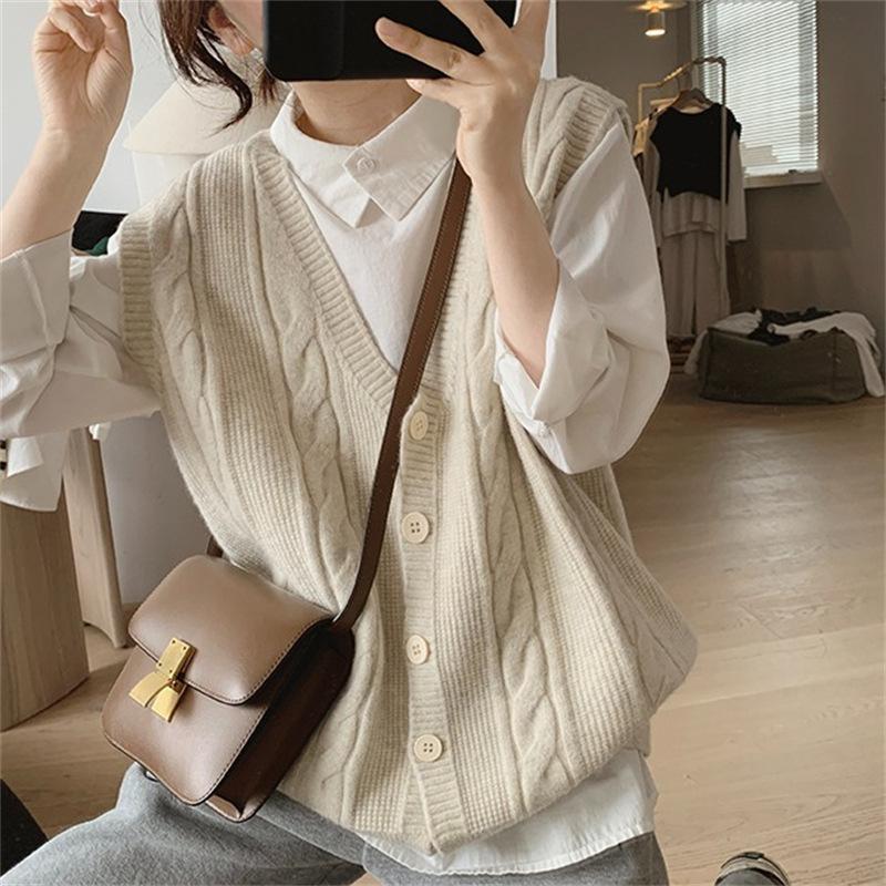 Women's Sleeveless Knit Vest V Neck Casual Knit Waistcoat Solid Color Cable Knit Cardigan Top