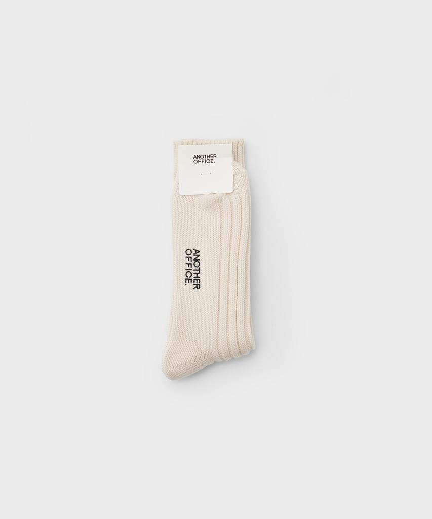 ANOTHER OFFICE Overlay Ribbed Socks (Ecru)
