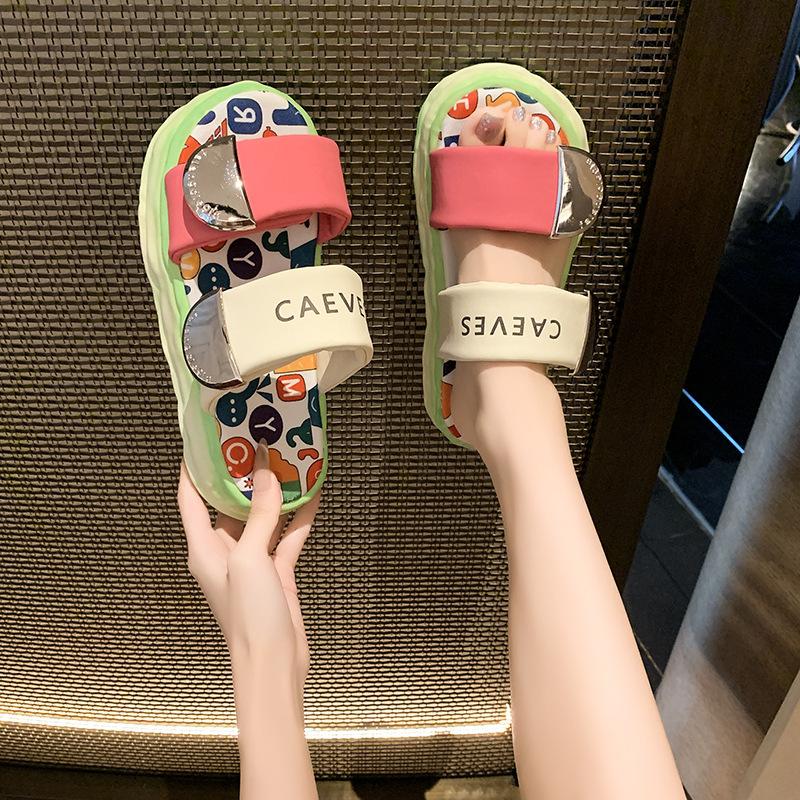 Increase height and cool women's summer slippers skirt 2025 new high-end feeling with beautiful thick soles to wear out seaside beach shoes