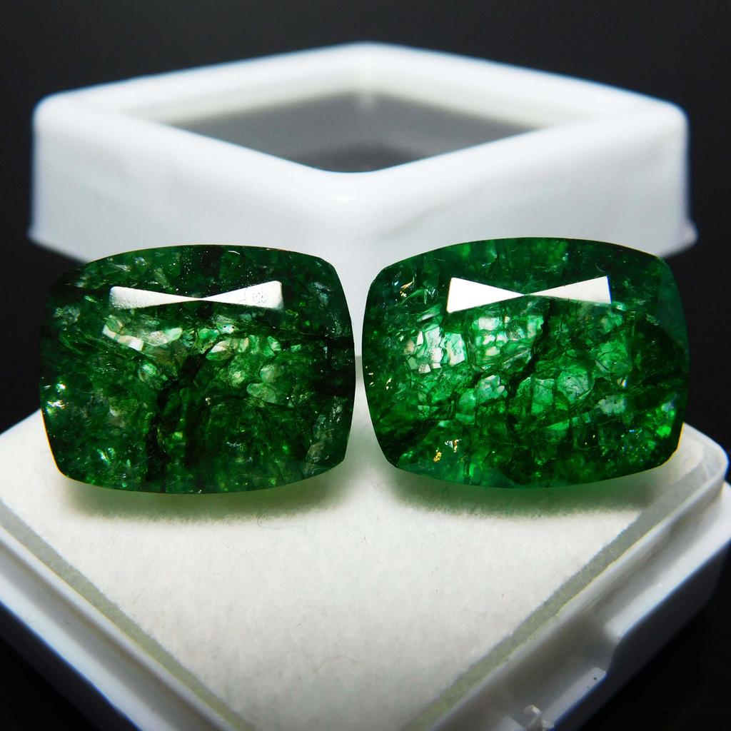 Natural Green Colombian Emerald 21ct Cushion Cut Certified Loose Gemstone