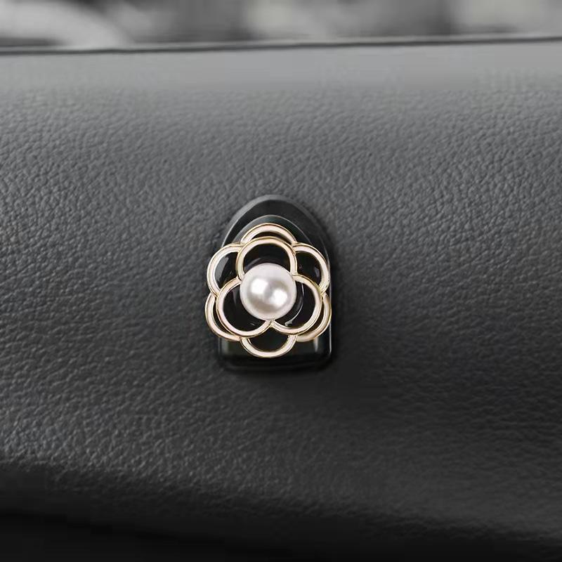 Mini Hook In The Car Center Console Seat Back Camellia, Bear, Multi-functional Storage ABS Data Cable Small Hook Auto