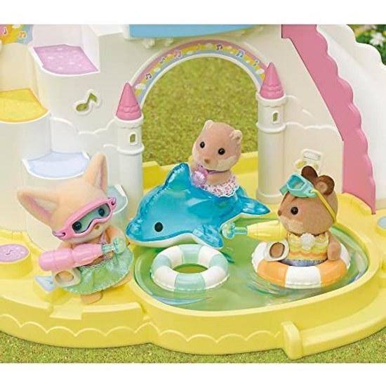EPOCH Sylvanian Families Set Bebè Amico dell'Asilo - Gioco d'Acqua S-75 Certificato Marchio ST Giocattolo per 3+ Anni Casa delle Bambole
