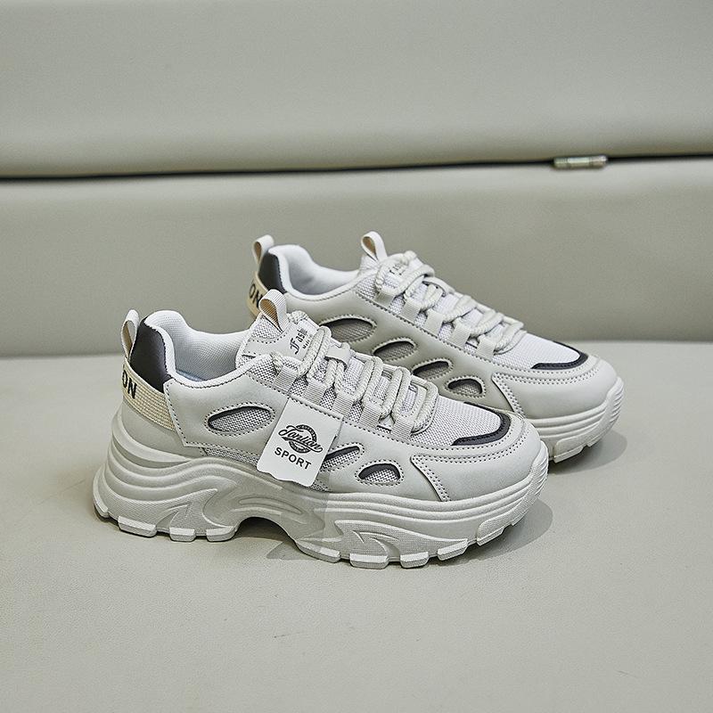 

Новые кроссовки для пап женские весенние студенческие спортивные беговые повседневные туфли имеют увеличенную толстую подошву 35 серый