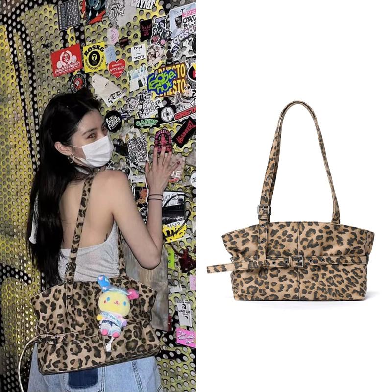 Autumn and Winter Retro Canvas Bag Women's 2025 New Trendy Casual Versatile Shoulder Bag Sweet and Cool Girl Leopard Print Tote Bag