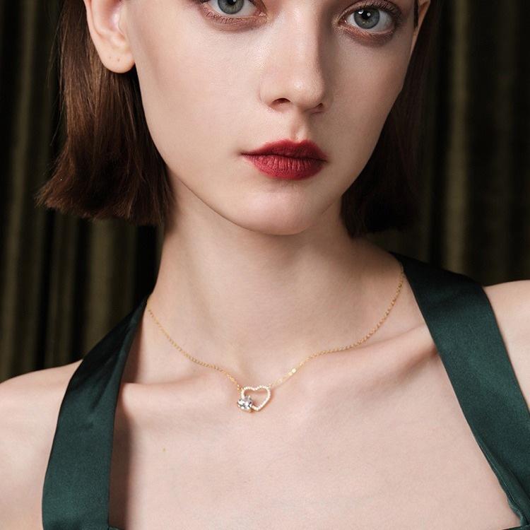 Elegant 14K Gold-Plated Sterling Silver Heart Pendant Necklace with Zircon