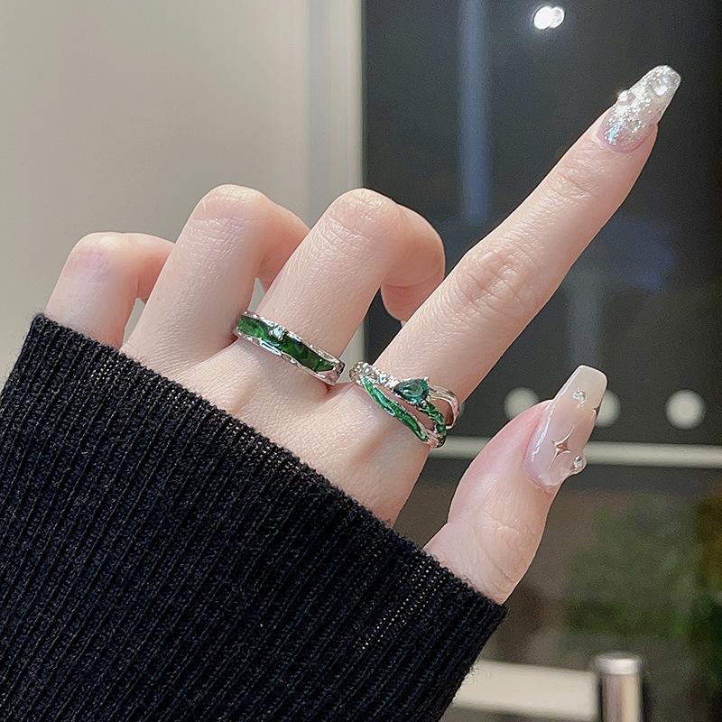 Slytherin Spersonalizowany Pierścionek z Glazurą Kapiącą Niszowy Design Zimny Wiatr Inkrustacja Zaawansowane Poczucie Pierścionek na Palec Wskazujący Węża Damski