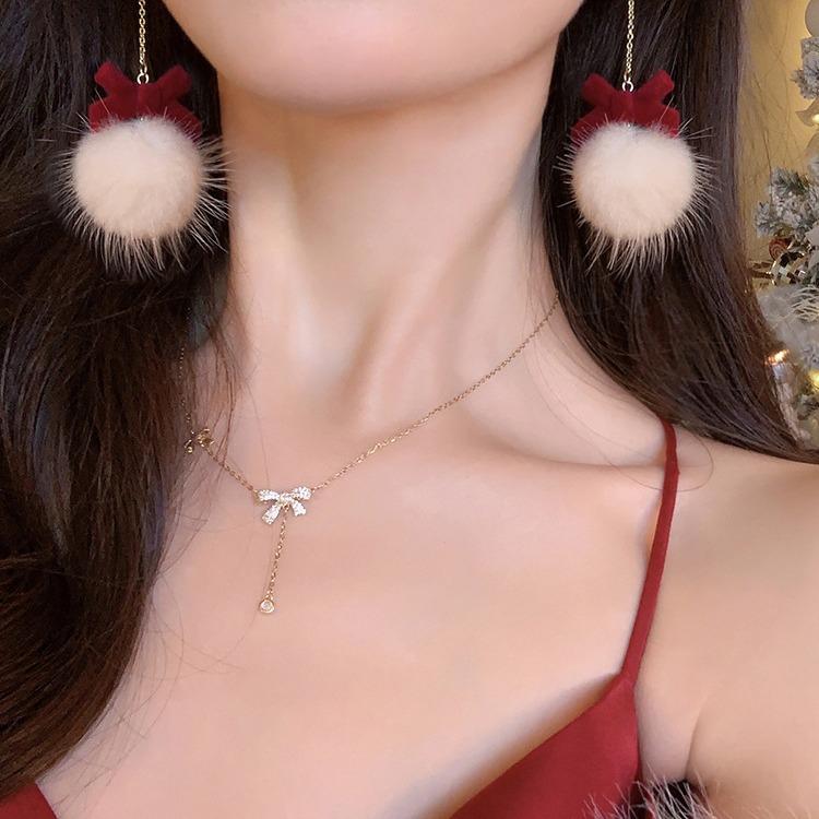 Christmas Plush Ball Bow Stud Earrings, New Popular Earrings, Women's Niche Light Luxury High-end Earrings