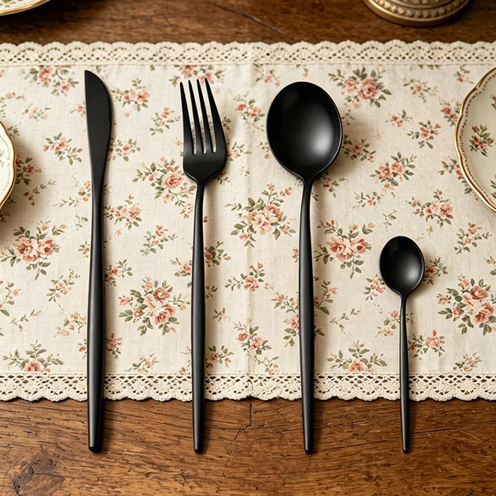 4Pcs/Set Black Gold Cutlery Set Stainless Steel Cutlery Cutlery Knife Fork Spoon Silver Cutlery Kitchen Supplies
