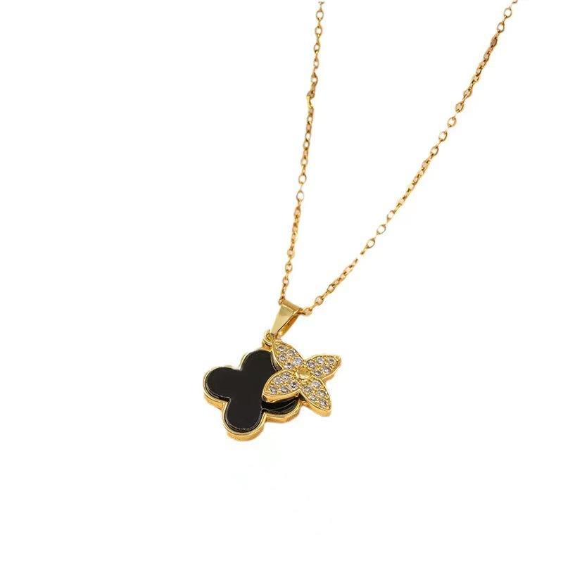 Four Leaf Clover Black and White Mother of Pearl Necklace, Light Luxury High-end Versatile Accessory