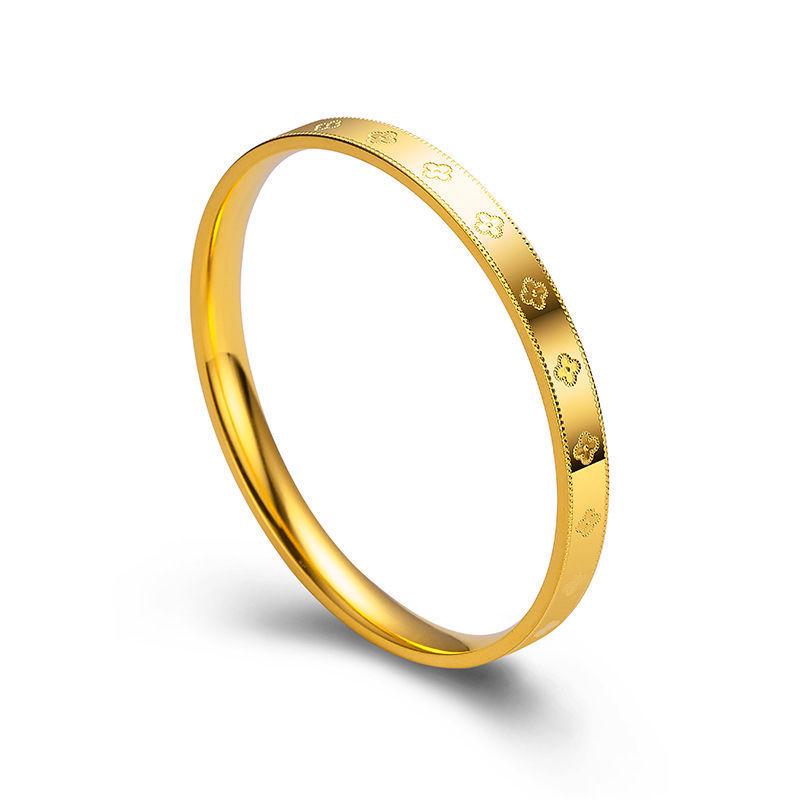 Vietnamese Gold Lucky Clover Bracelet: Stylish Women's Fashion, Copper Gold-Plated Jewelry