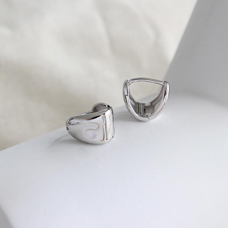 WMEA454 Hoop Earrings for Women 18K Gold Plated Hypoallergenic Sterling Silver Earrings Fashion Triangle Huggie Hoop Earrings платиновый