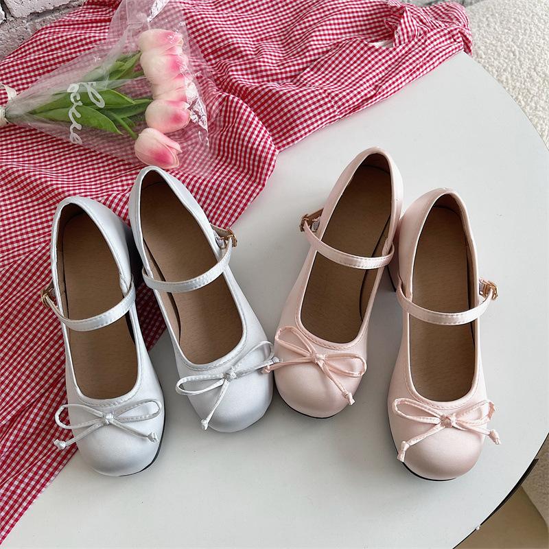 Korean Version of Sweet and Cute Fairy Style Mary Jane Single Shoes, Spring Light Mouth Thick Heel Lolita with Skirt Shoes