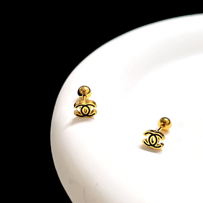 Titanium Steel Heart & Four-Leaf Clover Stud Earrings - Elegant, Versatile, Mori-Style Fashion for Women