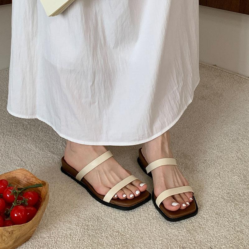 Fashion Female Summer Beach Slides Women Flats Slippers Shoes Sandals Fashion Thick Soled Footwear Ladies Slippers Shoes