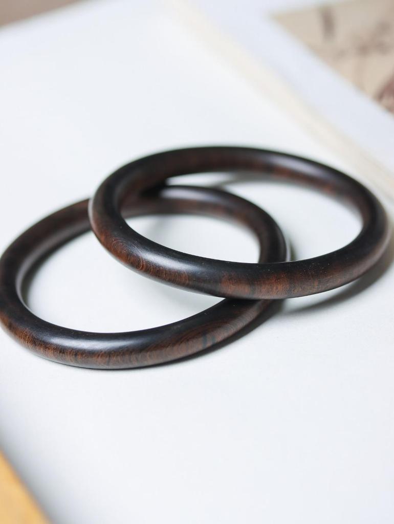 Ethnic Style Wenwan Jewelry - Blood Sandalwood, Green Sandalwood, Ebony, Rosewood, and Agarwood Thin Bangle Bracelet (0.8 Round Bar).