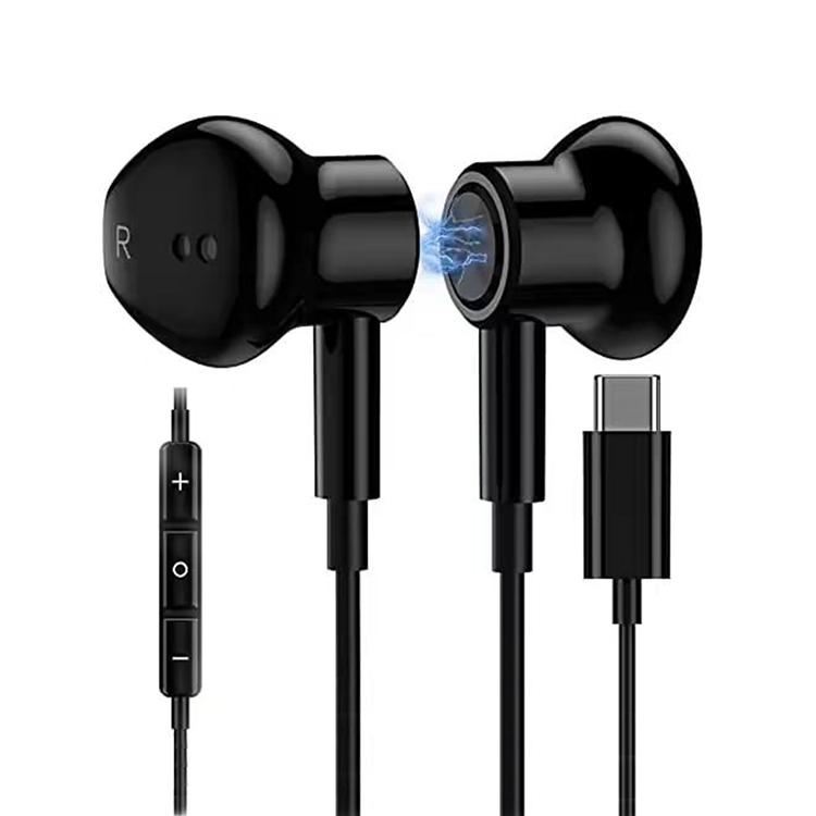 2023 Price Type C Clear Sound Wired Headphones In-Ear With Mic for Iphone 15