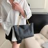 Stylish Large Tote Bag For Women With Chic Shoulder Strap Ideal For Casual Commuting