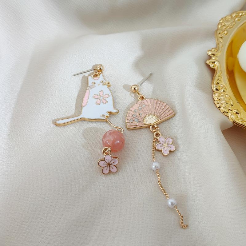 Korean Style Asymmetric Cute Animal Dangle Earrings For Women Flower Moon Star Kitten Bunny Balloon Earring Party Jewelry Gifts
