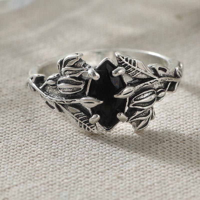 Vintage Inlaid Black CZ Women's Ring Ethnic CopperColor Hand Carving Leaf Daily Wear Party Jewelry Anniversary Gift