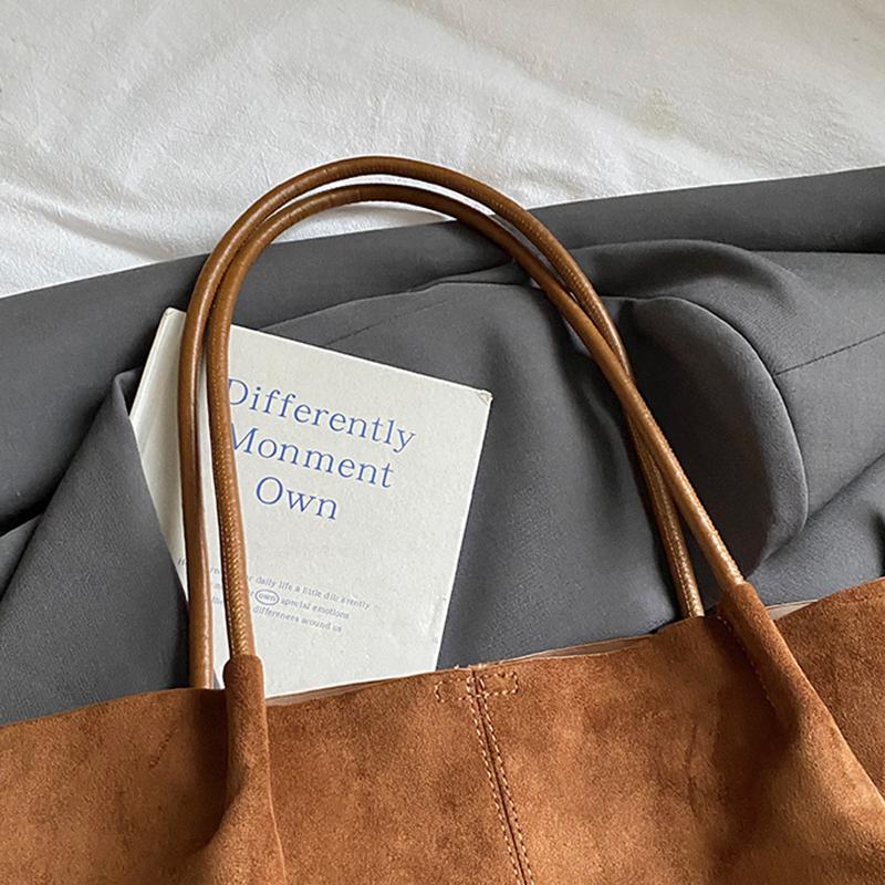 Jesień/Zima Nowa Retro Zamszowa Torba na Ramię Modna i Codzienna Damska Torba Codzienna do Dojazdów z Małą Torebką