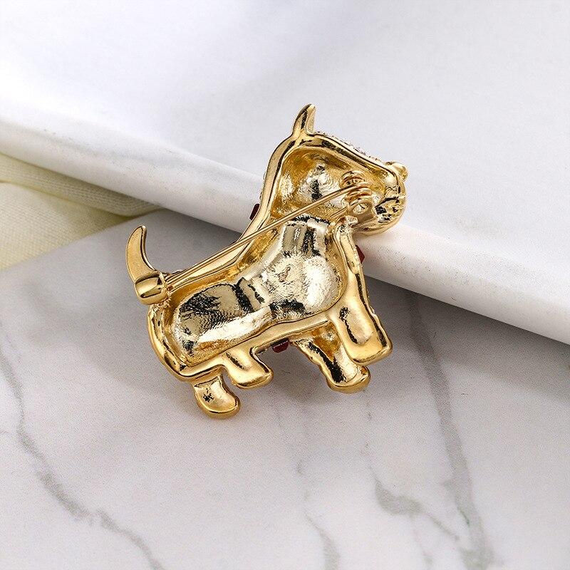 Blucome Rhinestone Small Dog Brooches For Women 2 Colors Available Animal Pin Fashion Bagpack Badages High Quality