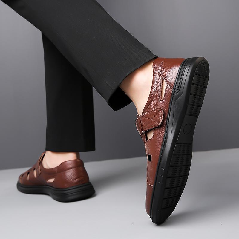 Men's shoes summer new leather breathable dad shoes middle-aged men's hollow leather shoes non-slip soft-soled leather sandals men