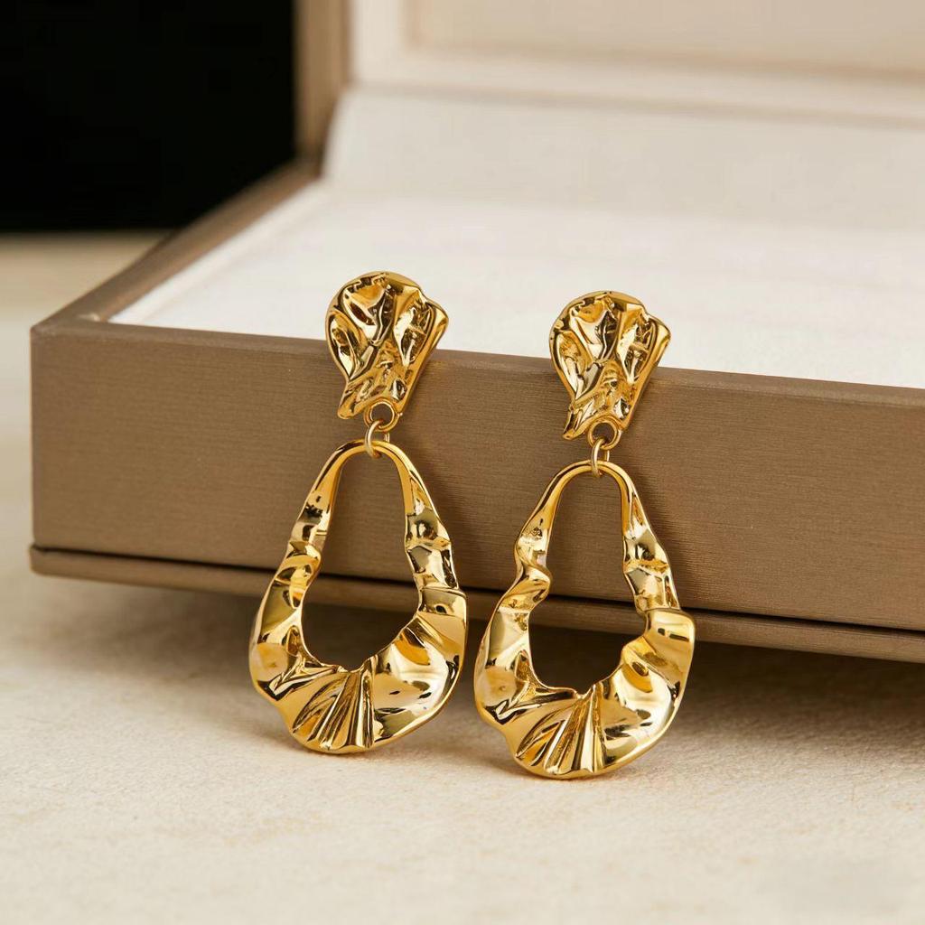 Custom Irregular Pleated Stud Earrings for Women - Luxurious Hong Kong Style Trendy Accessories