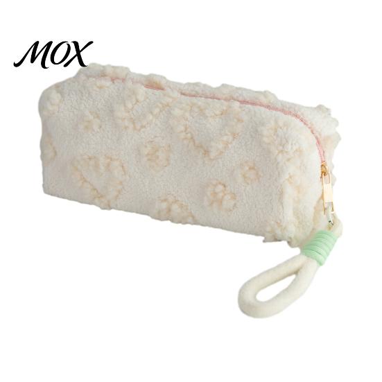 Classroom Pencil Pouch Plush Love Heart Case, Large Capacity Stationery Organizer Soft Cosmetic Bag Pouch, Multi-function Zipper for School Office Use