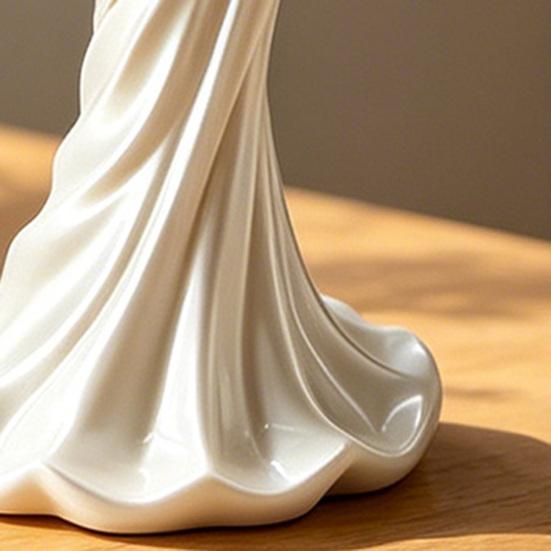 Ornaments with Formal Dress Shape Vase 3D One-Piece Molding Pearlescent Texture Flower Arrangement Ornament for Home Decor