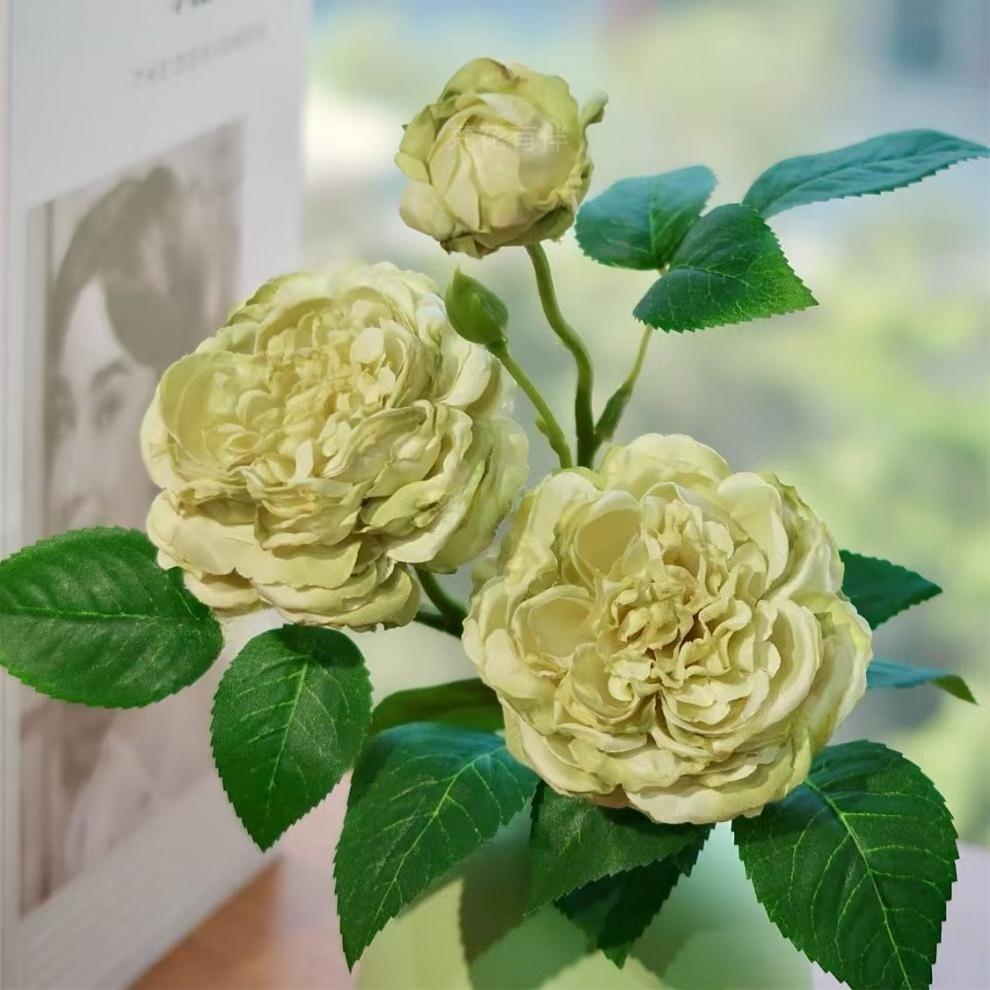 

1Pc European Style Dining Table Simulation Green 3-pronged Chrysanthemum and Vase Set Green Mela