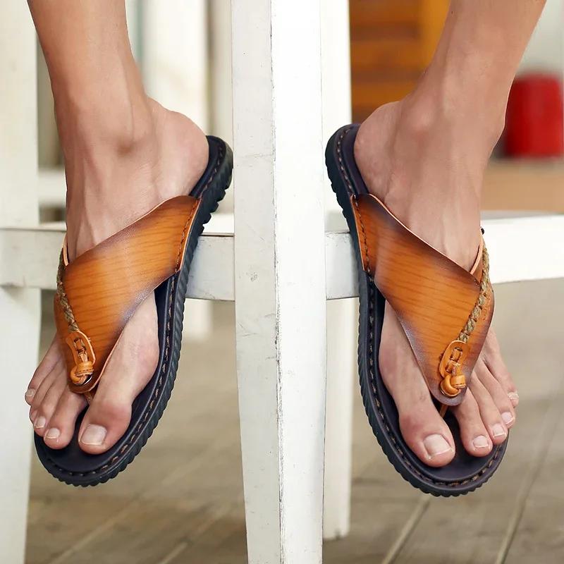 Fashion Summer New Casual Leather Slippers High Quality Classic Flip Flops Clip On Mens Beach Slippers Outdoor Antiskid Soft Bottom Shoe
